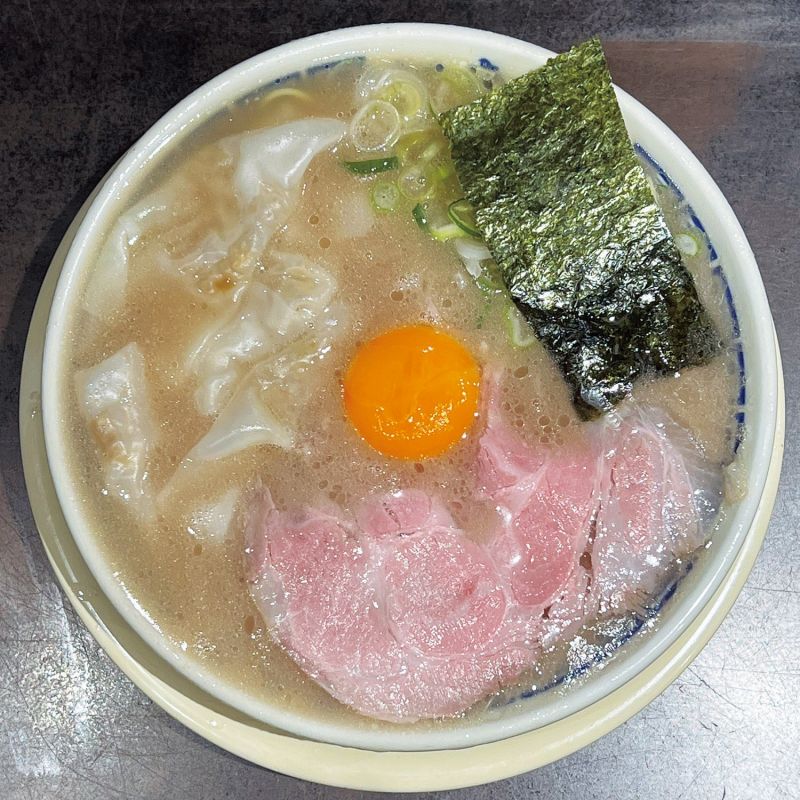 濃厚こってり系とんこつや担々麺など。【ラーメン女】福岡・博多の