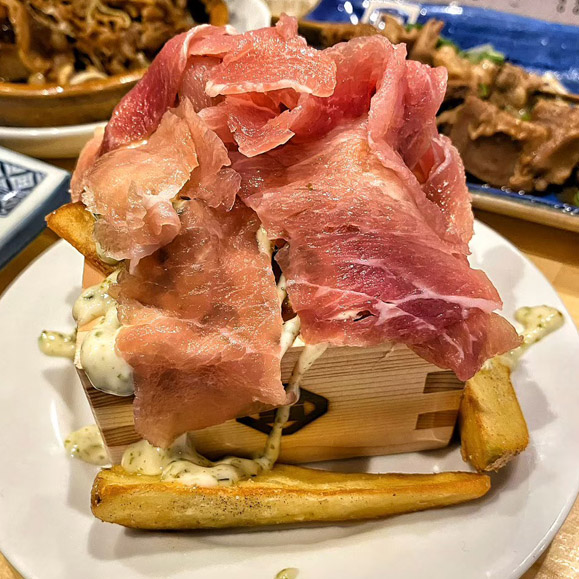 食堂うめぼし 天神南店