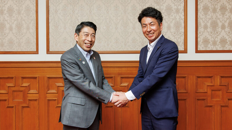 誰もが自らの可能性を
発揮して活躍する、
笑顔輝く福岡県を目指す
