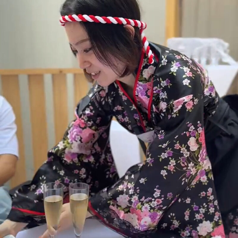 天神茶屋 着物スタッフ