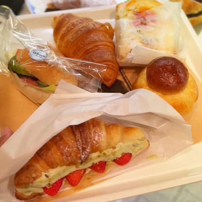 ラ ブリオッシュ博多リバレイン店  パン集合