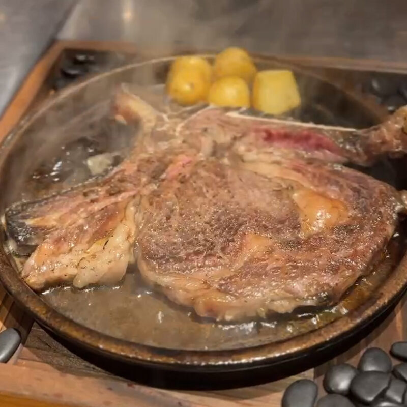 コウシ キャンプ ステーキランチ