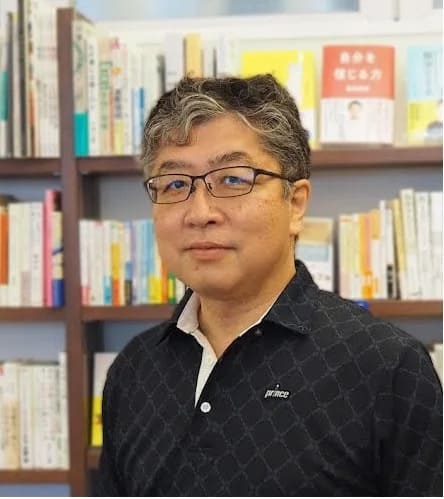 大井実（ブックスキューブリック）_写真