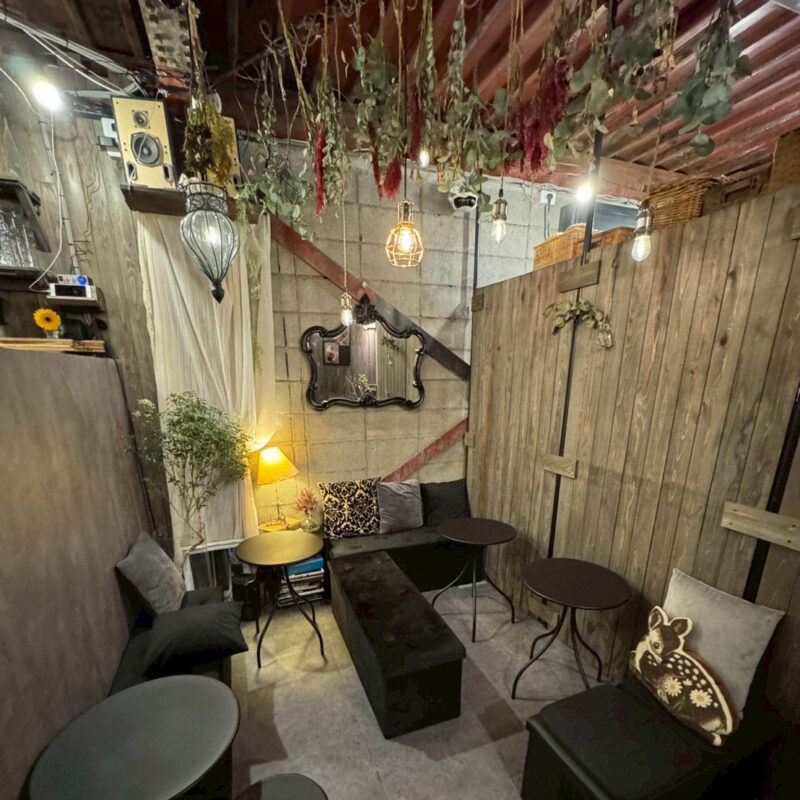 frill cafe 店内