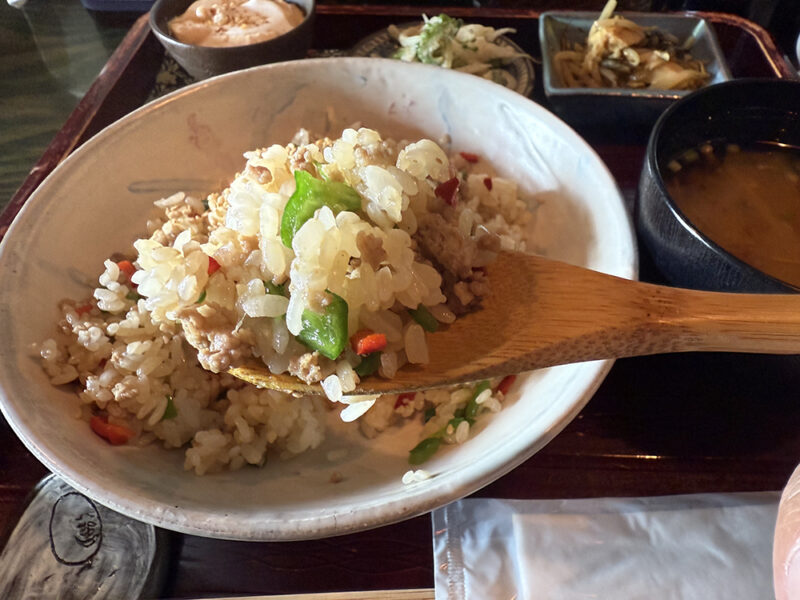 ピーマンのシンプルチャーハン