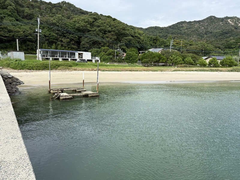 堤防と砂浜