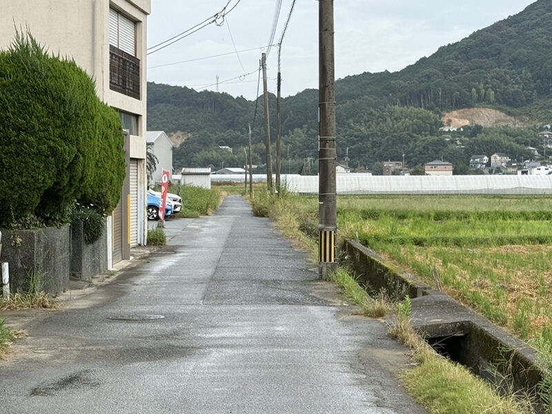 那珂川市山田交差点そばの路地