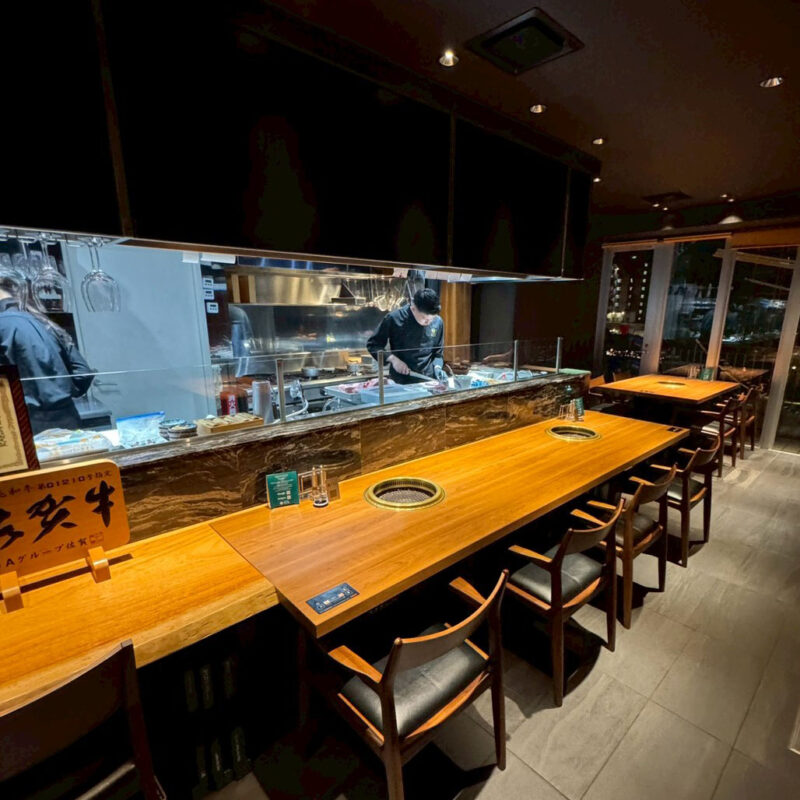 博多肉処 千里庵 店内
