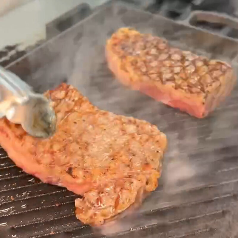 ビストロアトリ ステーキ食べ放題