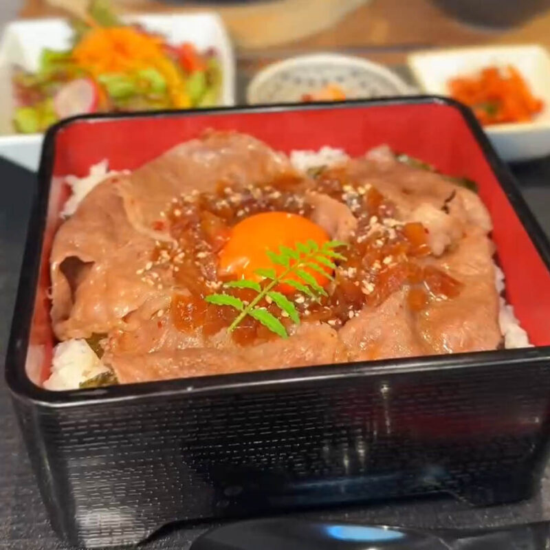 焼肉くるり 肉重ランチ