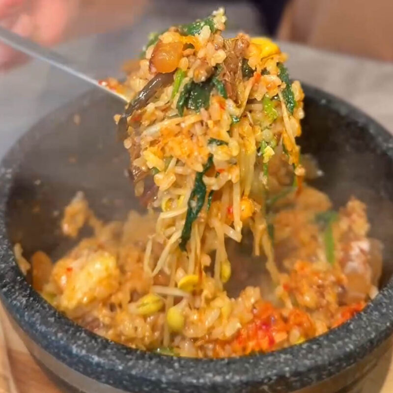 焼肉くるり 石焼ビビンバ