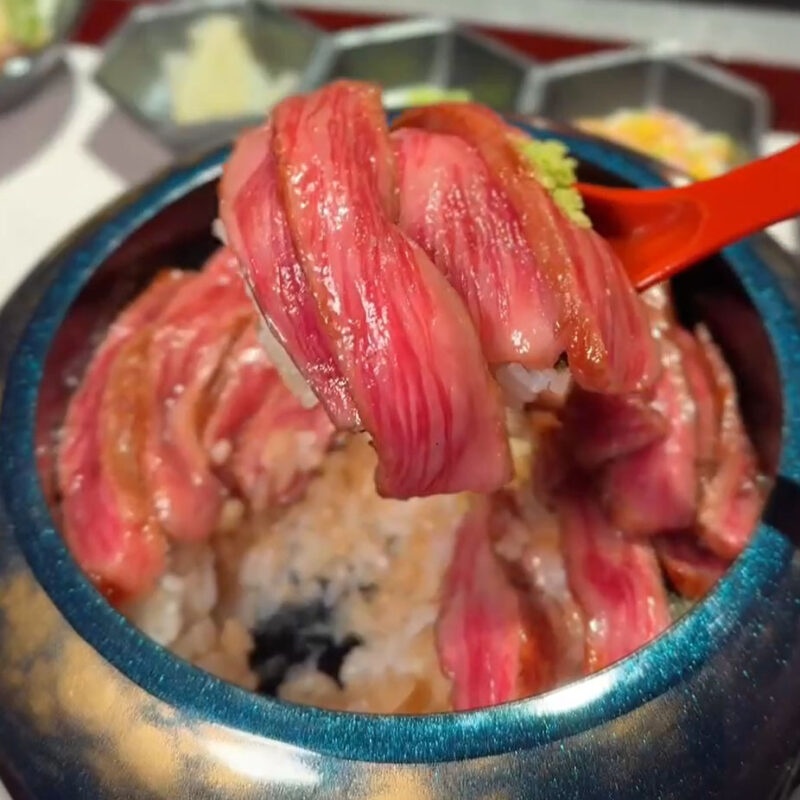 神の牛まぶしランチ