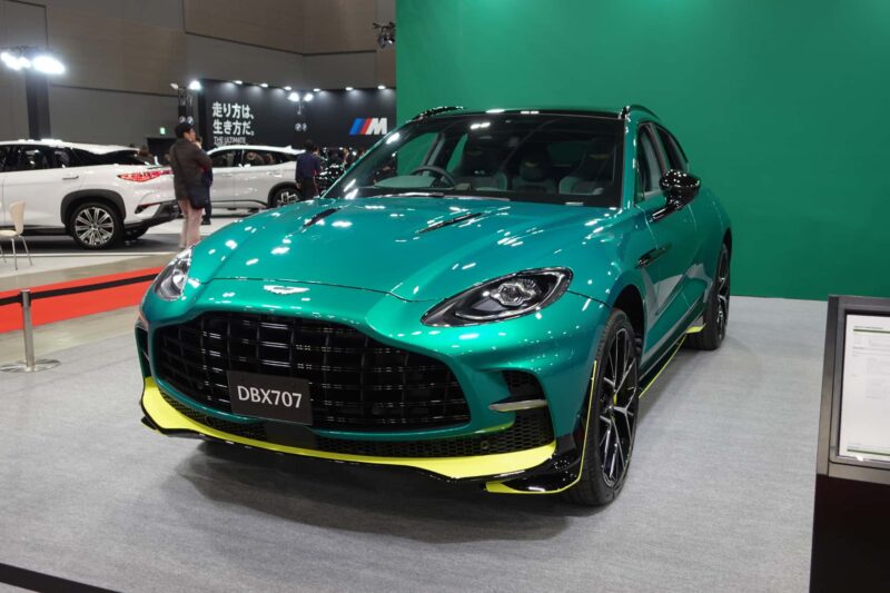 アストンマーティン_展示