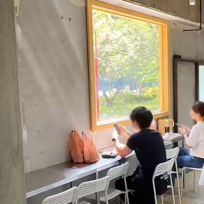 RABBIT BAGELS 六本松店 店内