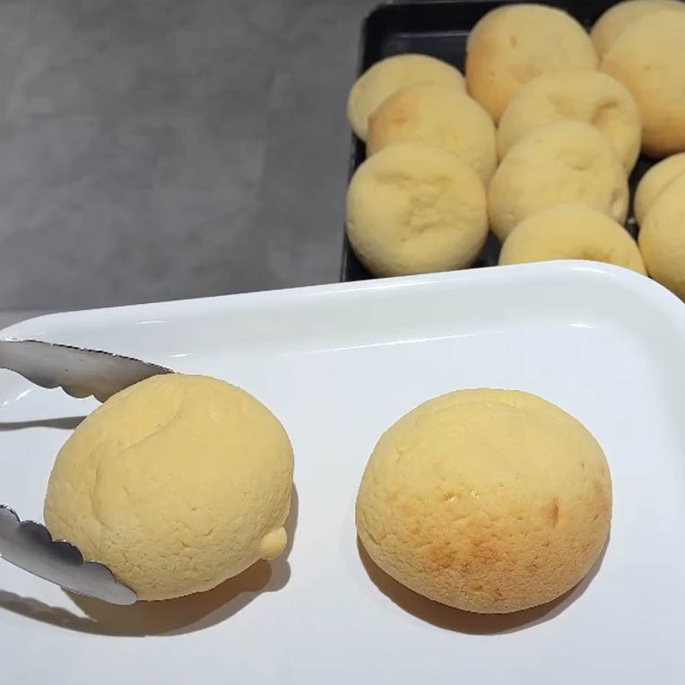 GRANDIR(グランディール)福岡天神店 メロンパン