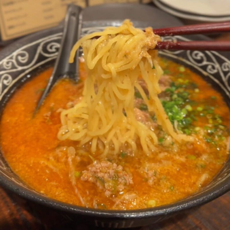 酒香じでん 担々麺