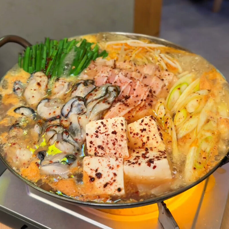 韓美 天神店 旨辛牡蠣チゲ鍋+居酒屋メニュー40種