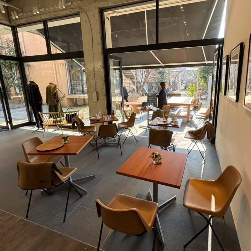 MARGARET HOWELL CAFE(マーガレットハウエルカフェ)天神 店内