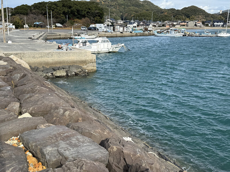 新町漁港の釣り場