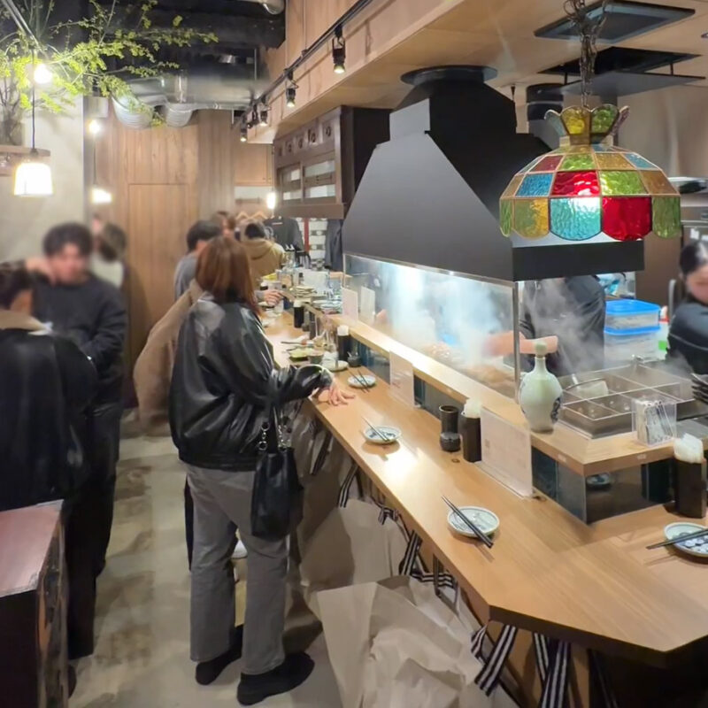 ちんぷんかんぷん stand up 大名店 店内