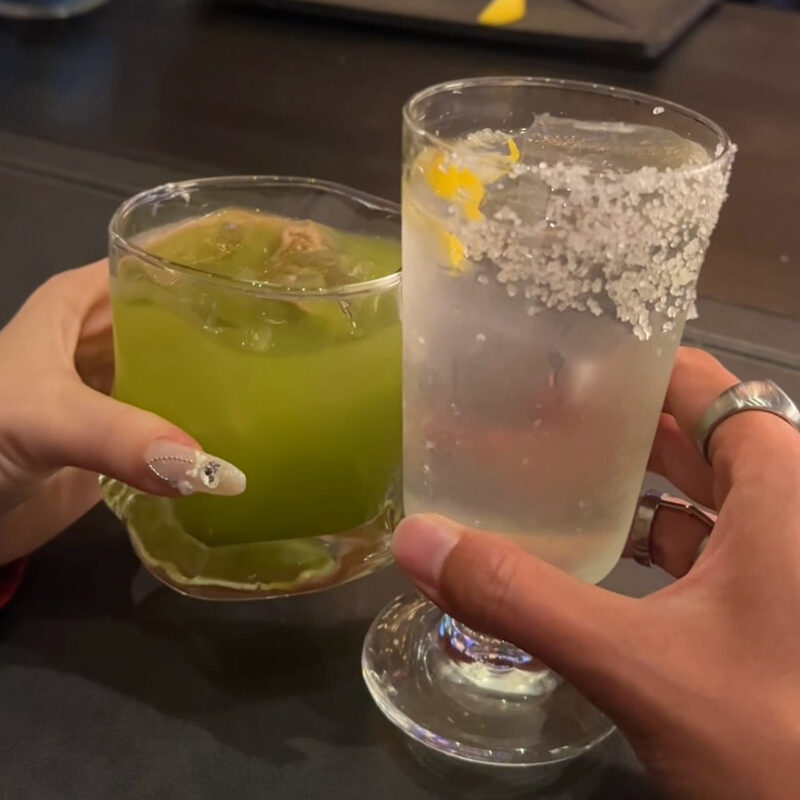 Sound Sake Stand 立ち飲み