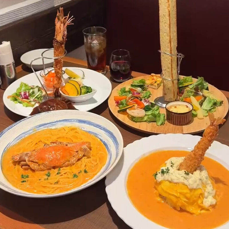 DINING & CAFE 美酒美食 W