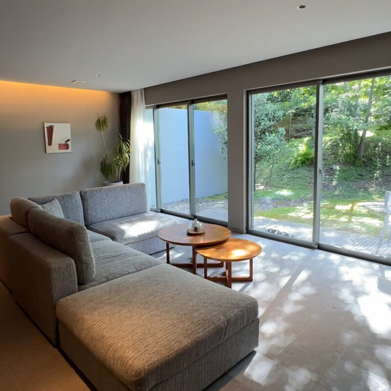 山荘わらび野 室内