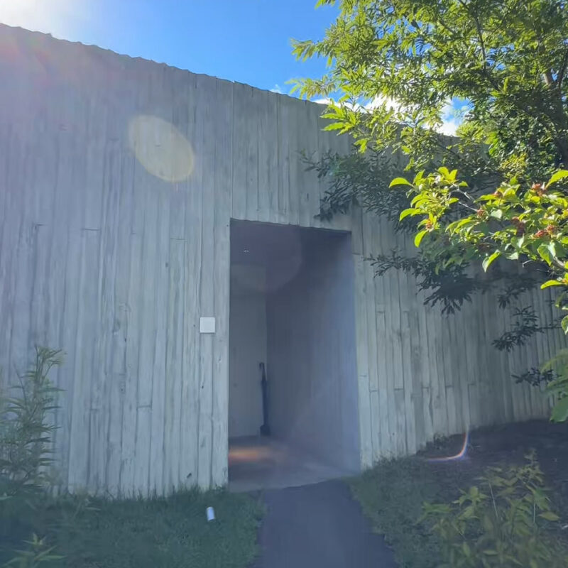 山荘わらび野 外観