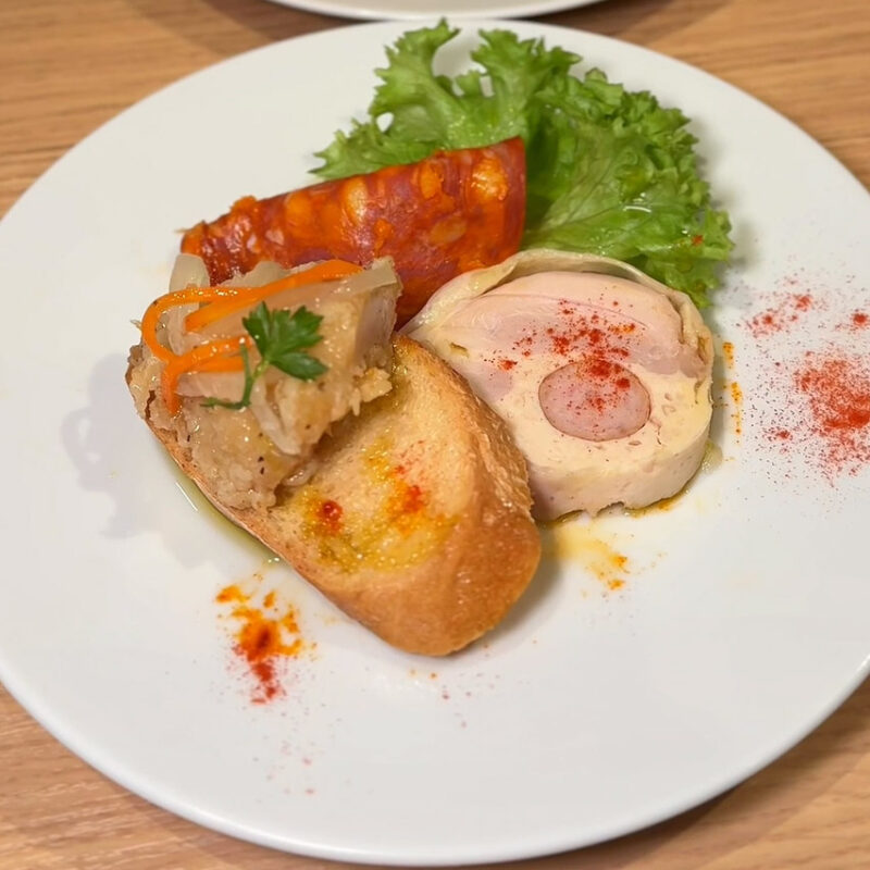 ビストロアトリ しゃぶしゃぶ食べ放題