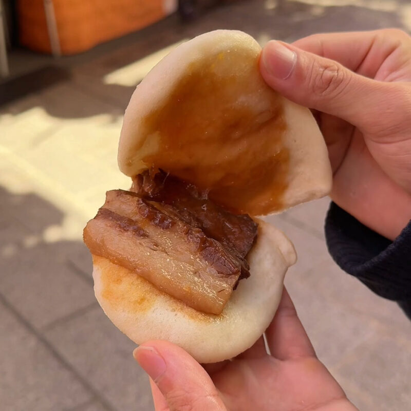 長崎中華街観光で外さない食べ歩きグルメ 角煮まん