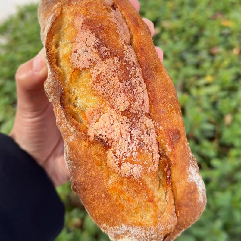 THE ROOTS neighborhood bakery(ザ ルーツ ネイバーフッド ベーカリー)