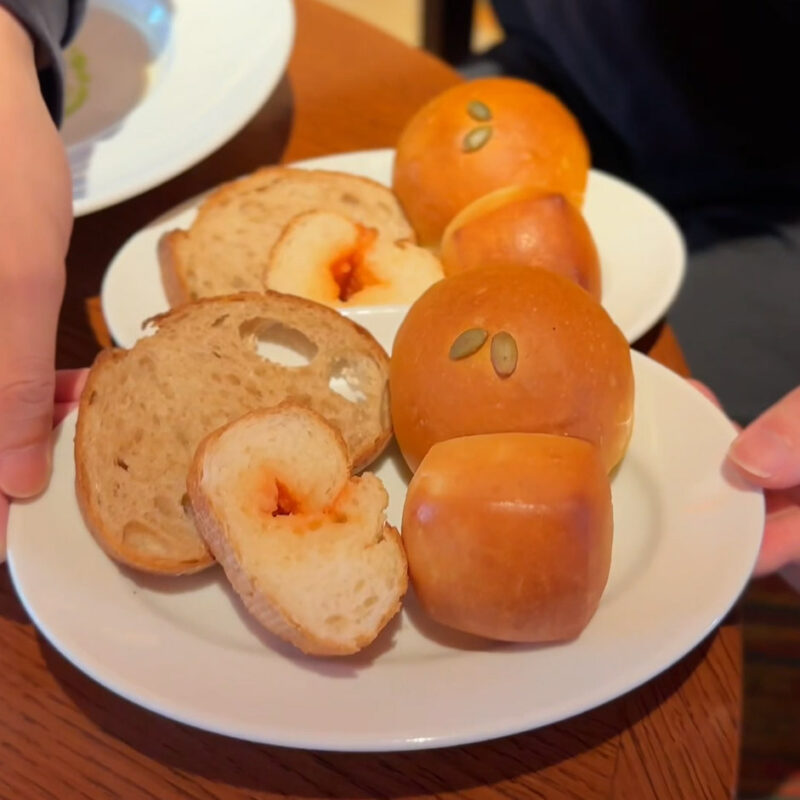 WITH THE STYLE cotton. パン食べ放題