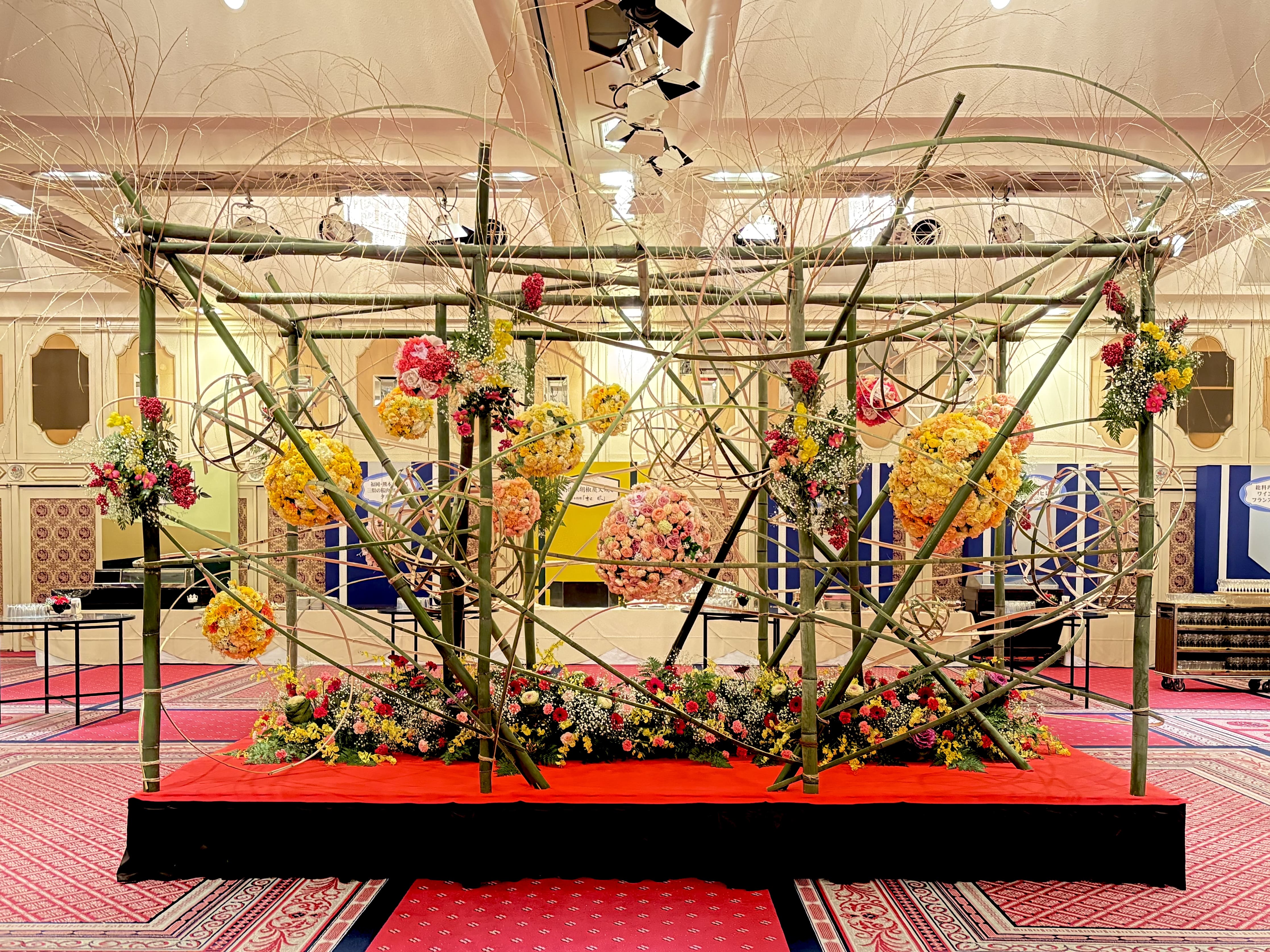 新年祝賀会の洋風装花