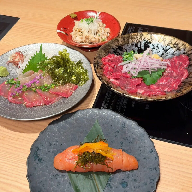 博多もつ鍋 前田屋 今泉店 明太子 馬刺し 胡麻さば 酢もつ