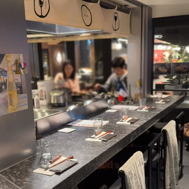 OKOMUSU PARIS(オコムスパリ) 店内