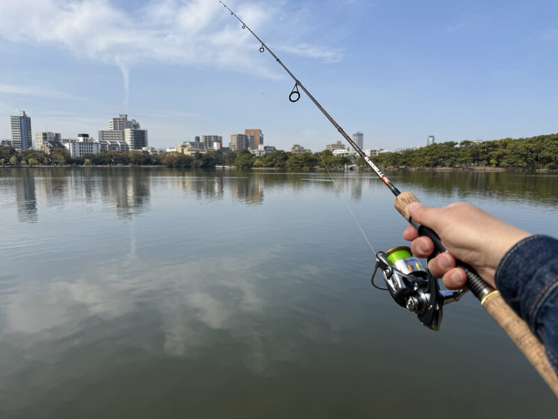 福岡市美術館前