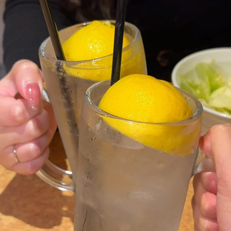 大衆とり酒場 とりいちず 福岡七隈店 生搾りレモンサワー109円