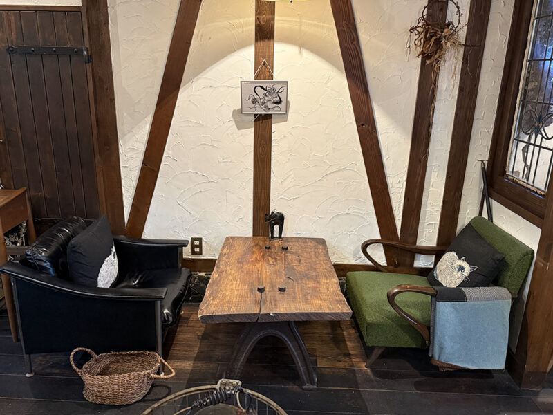 Cafe&Bar山猫　内装