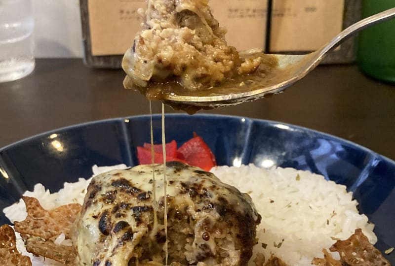 banyan_ハンバーグカレー_2