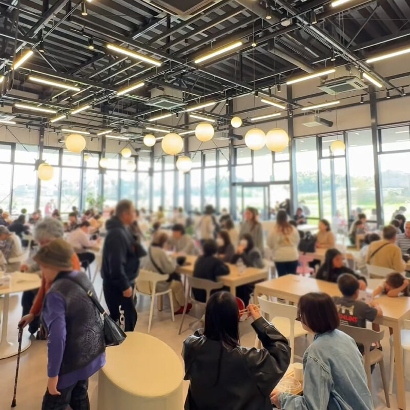 もちだんご村 もち吉工場直売所 店内