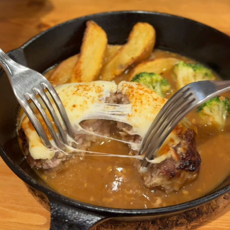 博多イタリアンバル New Pond 2 ハンバーグ