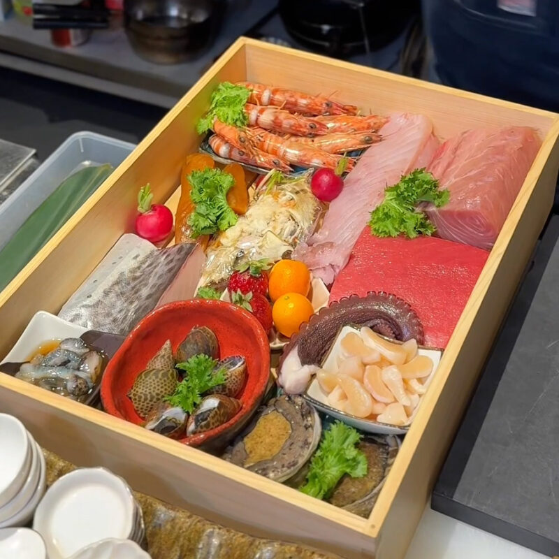 炭火焼 二十丸 博多店 刺身