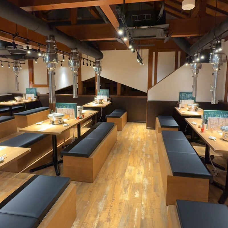 生ホルモンいただき 今泉店 店内