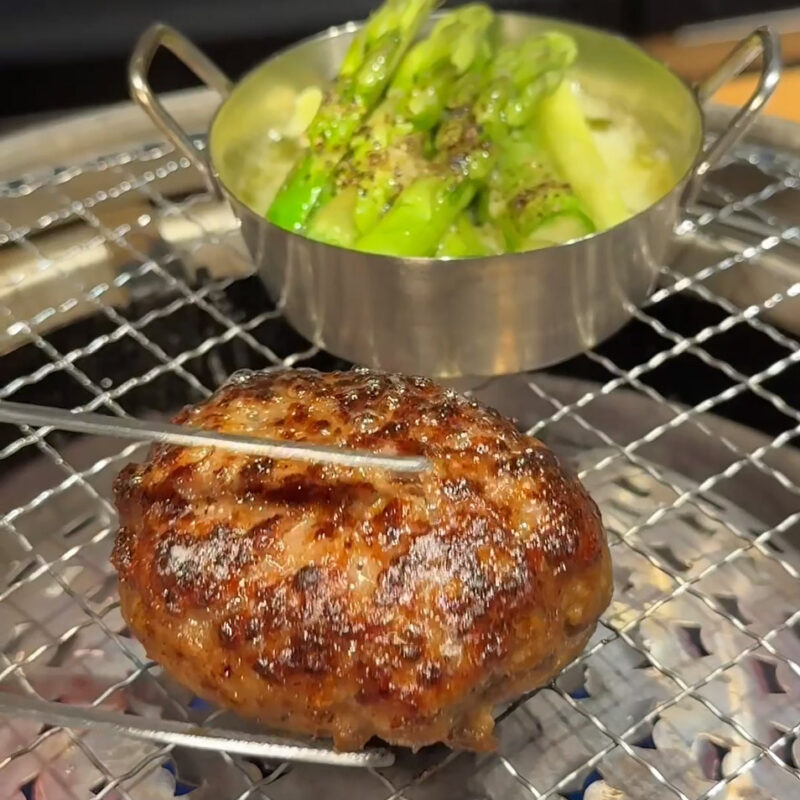 生ホルモンいただき 今泉店 ハンバーグ