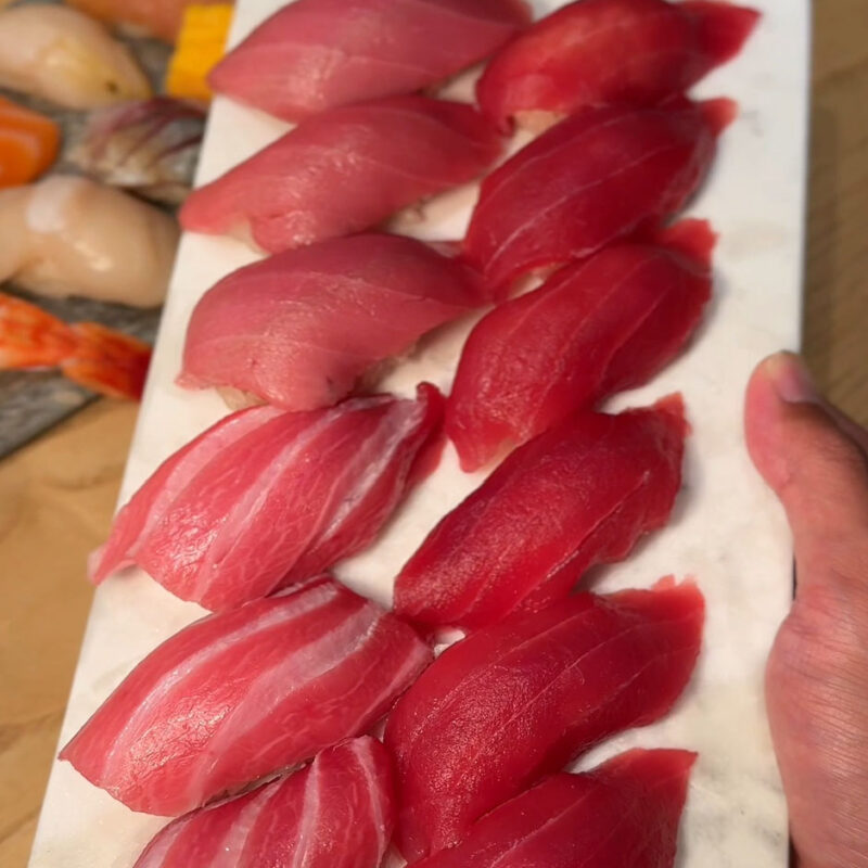 博多オスシマチ 寿司1貫99円