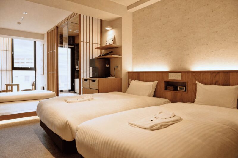 Guest Room - Whole View with Futon