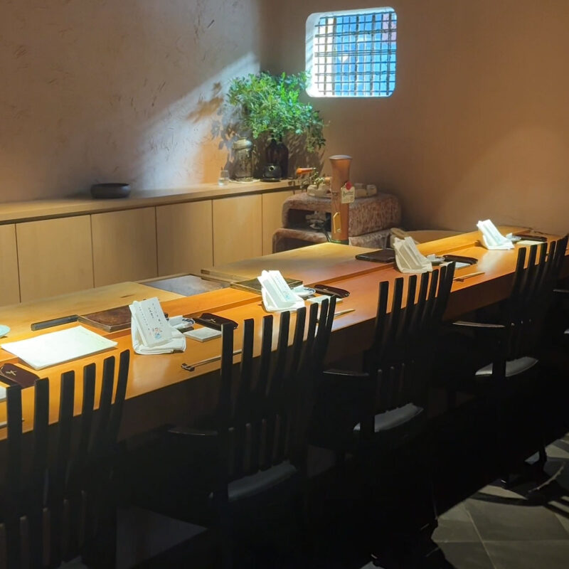 米八 店内