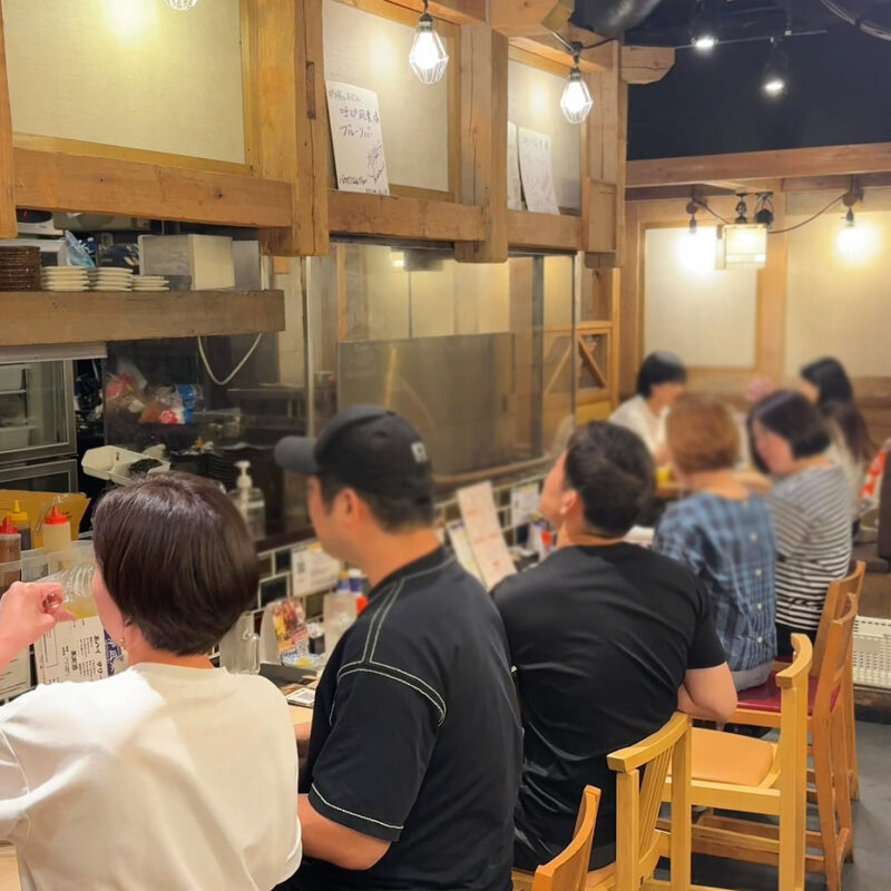 炉端とおでん 呼炉凪来 天神店 店内