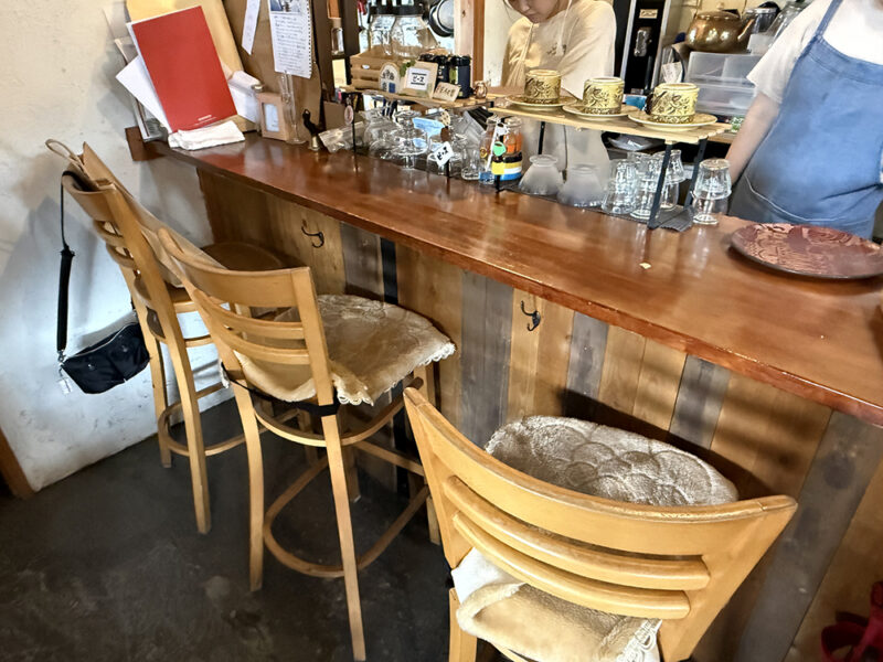 cafe PEACE倉庫 内装