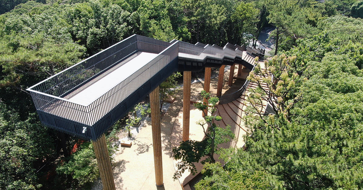 西公園に360度のパノラマを楽しめる、高さ14メートルの展望施設